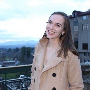 Meet your Posher, Kelly